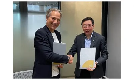 Niklas Heuveldop And Mr Bill Chang