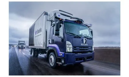 Gatik Isuzu Front Highway 2