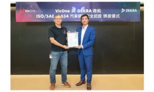 VicOne Photo RIGHT Aaron Lee Managing Director DEKRA Taiwan Presenting ISO SAE 21434 Certificate LEFT Max Cheng CEO VicOne