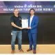 VicOne Photo RIGHT Aaron Lee Managing Director DEKRA Taiwan Presenting ISO SAE 21434 Certificate LEFT Max Cheng CEO VicOne
