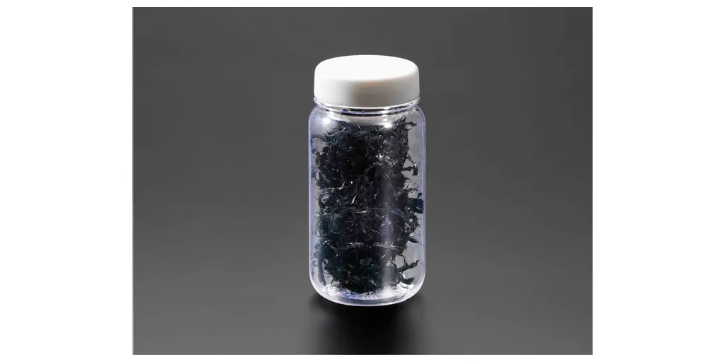 Actual-image-of-high-crystallinity-and-high-purity-SWCNTs