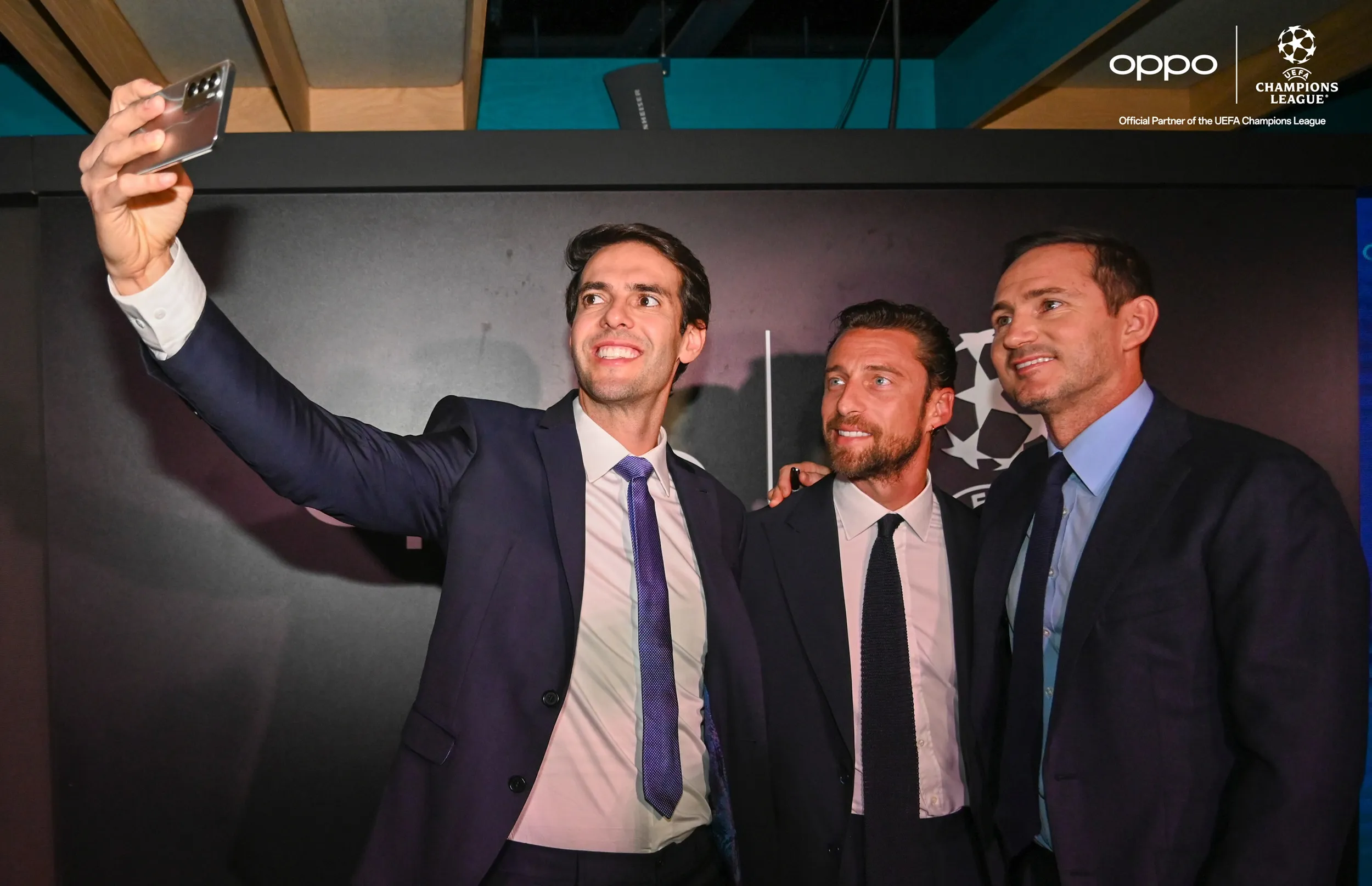 Kaka-s-What-A-Shot-at-OPPO-loung