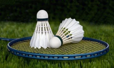 Badminton