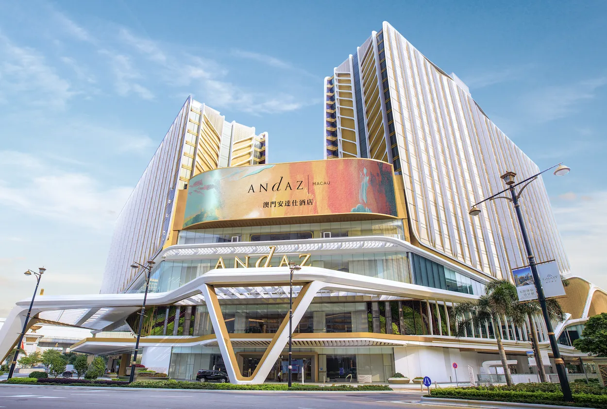 1-Andaz-Exterior-Shot