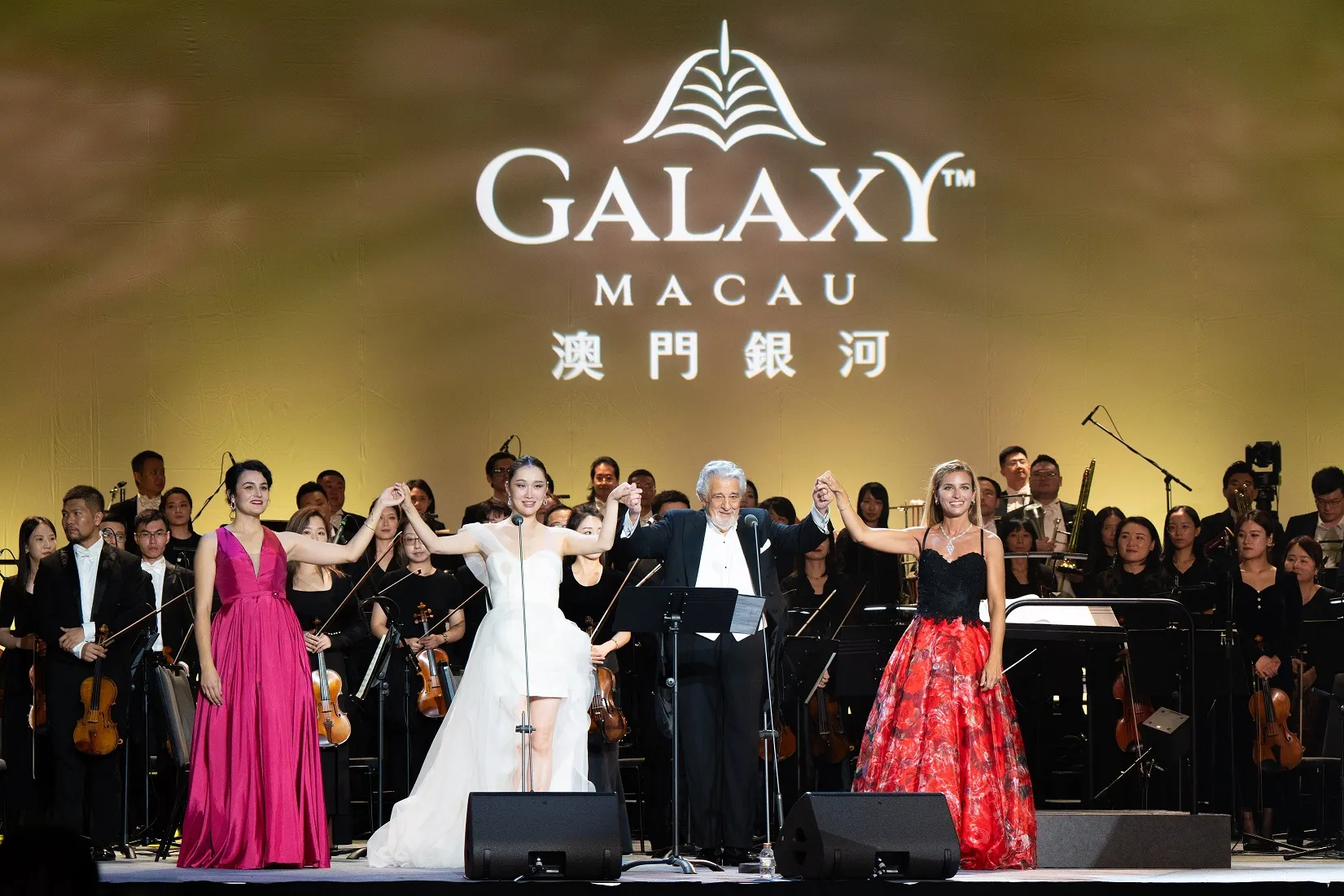 Artists-and-orchestra-to-return-
