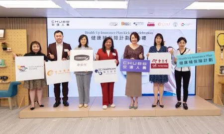 Belinda Au Middle Mercedes Ho Ri 2