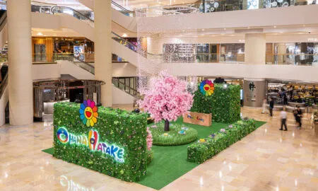 Pacific Place Field Of Flowers T