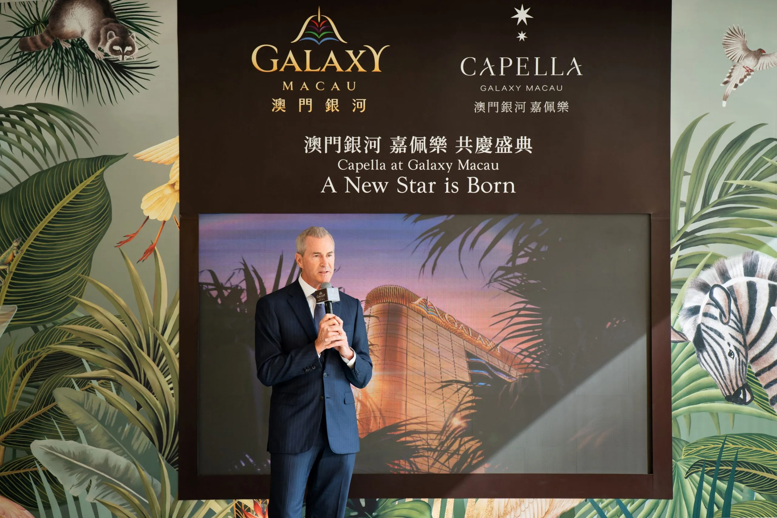 2-Capella-at-Galaxy-Macau-Mr-Kev