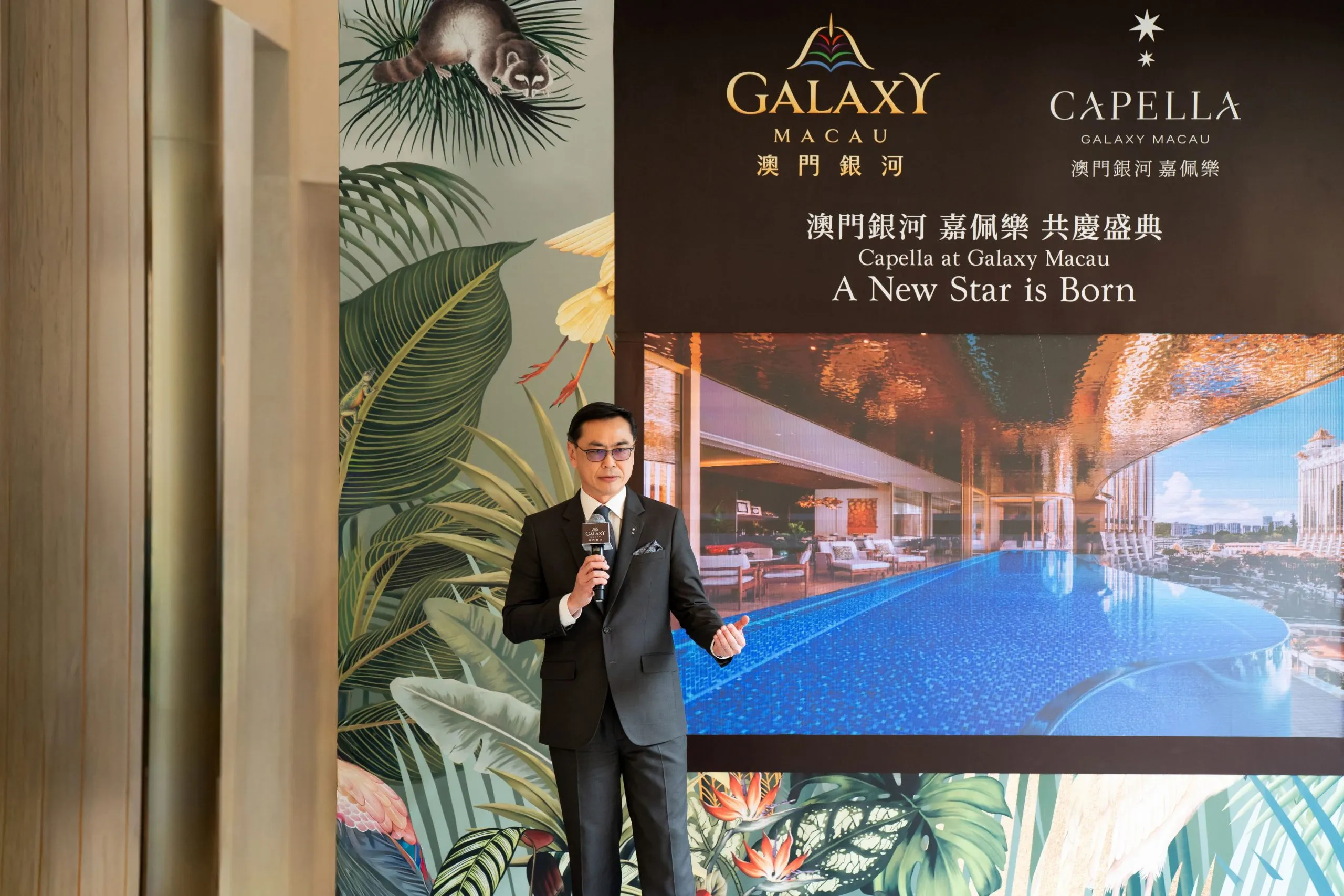 3-Capella-at-Galaxy-Macau-Mr-Sam
